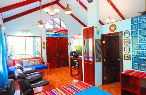 Pavones House | Casa Azul with Private Pool - Tropical Oasis - WiFi-AC-Bikes-Surfboards- Walk to point