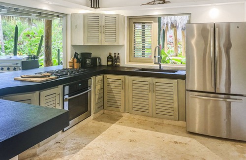Las Terrenas Villa | CASA BELLA - Luxury 4/5 Bed Villa w'Private Pool, 1 min walk to Playa Coson