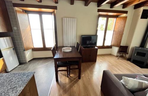 Puigcerda Apartment | Casa Bernat Apartament