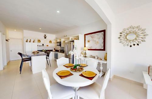 La Paloma House | Casa Blanca 44 - Playa Arcangel