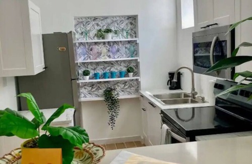 Santurce Apartment | Casa Blanca - Spacious 3 bedroom apartment