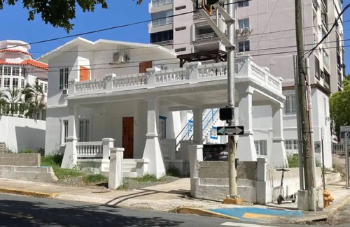 Santurce Apartment | Casa Blanca - Spacious 3 bedroom apartment