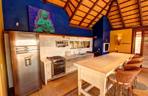 Canto Grande House | Casa BoaVida. Charming High Standard House, Pool, Gourmet Space, 100m from the sea