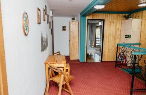 Baia de Fier House | Casa BOBO