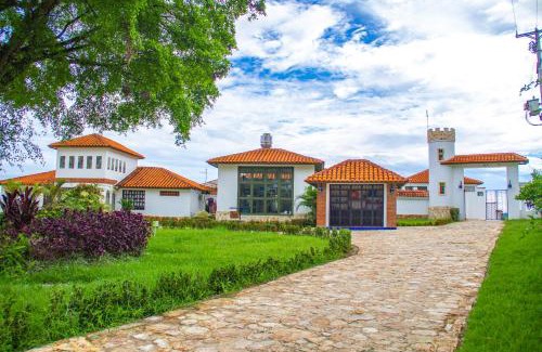 Campoalegre Hotel | CASA BOHEMIA - Resort de Cerveza y vino