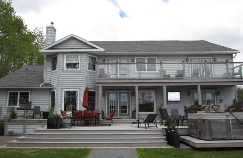 Saint David Bed & Breakfast | Casa Breeze B & B