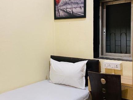 Sakinaka Bed & Breakfast | Casa Cabin Stay Mumbai