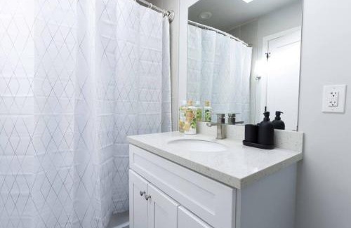 East Palo Alto House | Casa Camellia