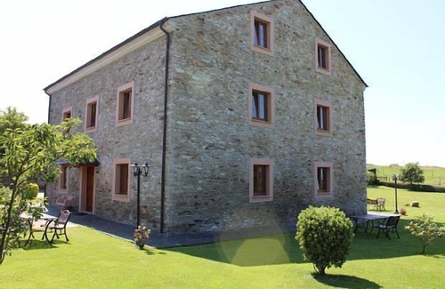 Figueras (Castropol) Cottage | Casa Cerolleiro Apartments: apartment for 6 people