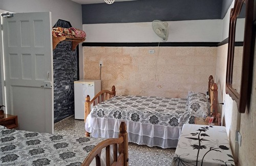 Municipality of Cienaga de Zapata House | Casa Chirino y Maria