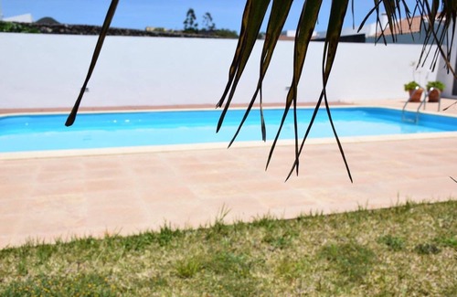 Lagoa Villa | Casa Cidade Lagoa - Pool, Jacuzzi Family & Friends
