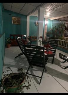 Leon House | Casa Cisneros Bed & Breakfast
