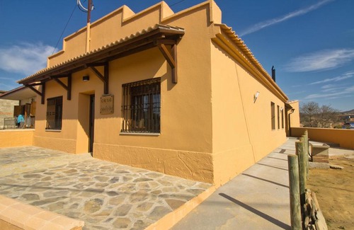 Almunia de San Juan House | Casa Codeta