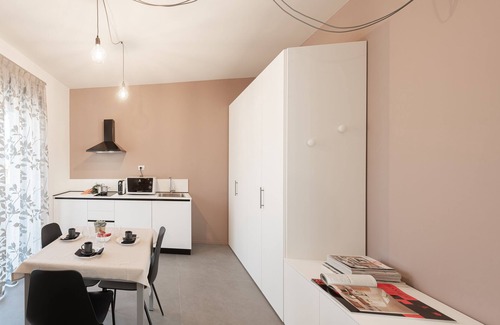 Barolo Apartment | Casa Colbert Barolo, Unit 5
