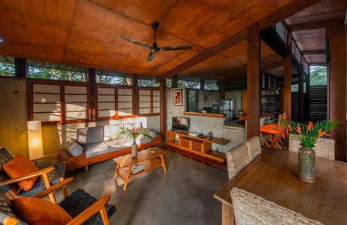 San Juan del Sur House | Casa Colina - Ocean view 2bdrm home, fibre optic, shared pool, ocean views