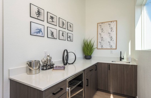 Wheat Ridge House | Casa Colorado: Modern Luxury Home w/Rooftop Deck