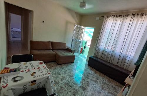 Vigario Geral Apartment | Casa com 2 Camas Queen e 1 King em Quartos Climatizados