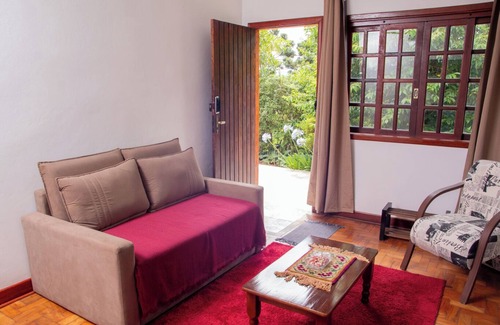 Loteamento Jardim Veu da Noiva House | Casa com banheira no centro de Campos do Jordão/SP