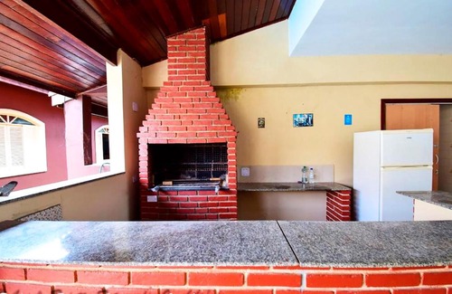 Jardim Imperador House | Casa com lazer a 500 metros da praia em Peruibe