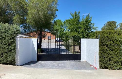 Fuentiduena de Tajo House | Casa con piscina, Villa Alarilla
