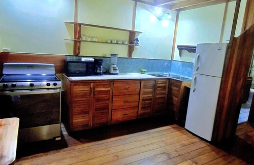 Puerto Viejo de Talamanca Apartment | Casa Naranja El Jardin 6 Pax