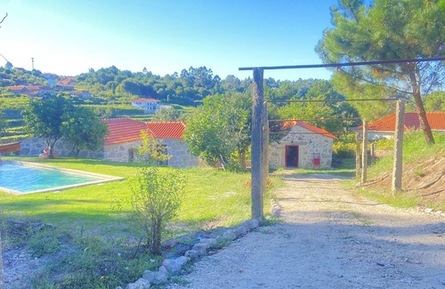 Cossourado Cottage | Casa da Adega -AC e Piscina em Localidade Rural - Paredes de Coura