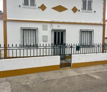 Montargil House | Casa da Barragem Montargil