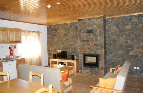 Nossa Senhora do Pranto House | "Casa da Eira" - Rural tourism house with private pool, near Dornes.