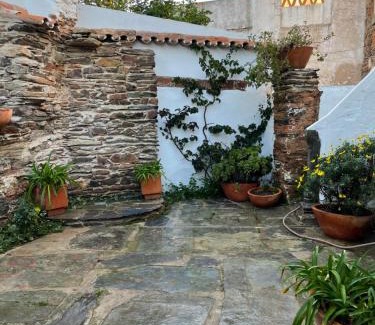 Mourao Villa | Casa da Praça - Mourão