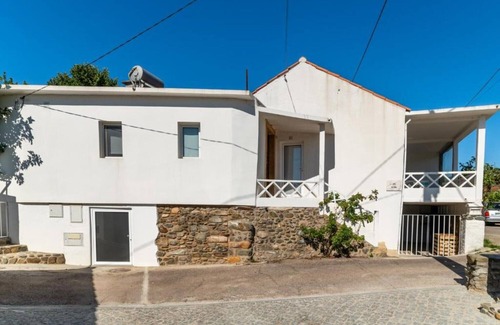Miranda do Corvo House | Casa das Rosas - Roses House