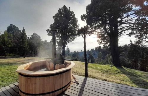 Los Alerces National Park Cabin | Casa de Campo con Tina de Agua Caliente en Trevelin