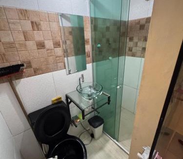 Souza House | CASA DE DOIS PAVIMENTOS COM SUITEs