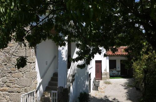 Sober House | Casa de Labranza Naz