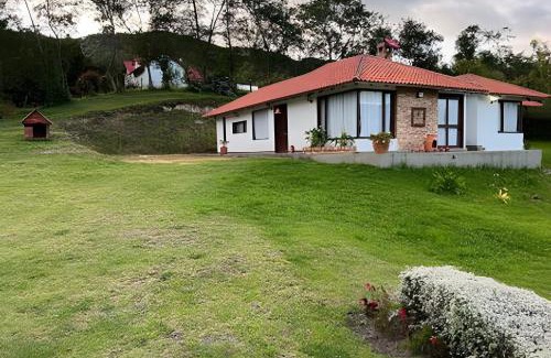 Subachoque House | Casa de montaña con vista, BBQ y wifi confiable