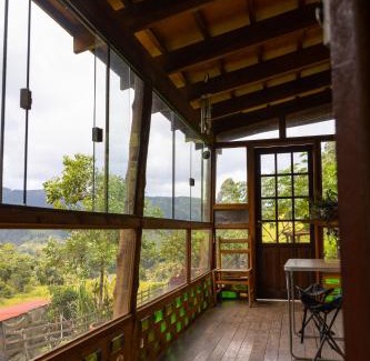 Delfim Moreira House | Casa de permacultura