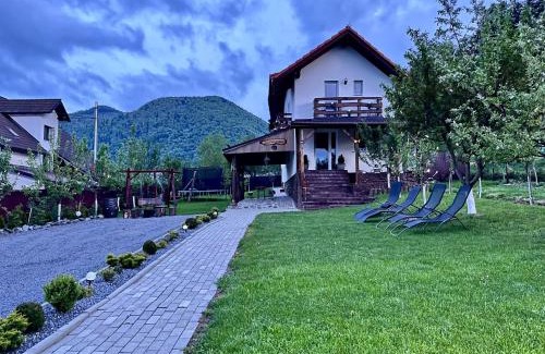 Zarnesti House | Casa de sub Horă