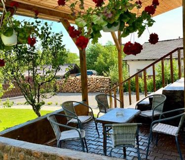 Zarnesti House | Casa de sub Horă