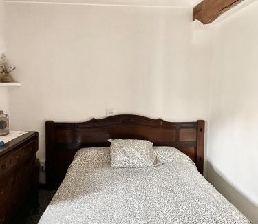 Bellmunt de Priorat House | Casa de Turisme Rural Riu Montsant