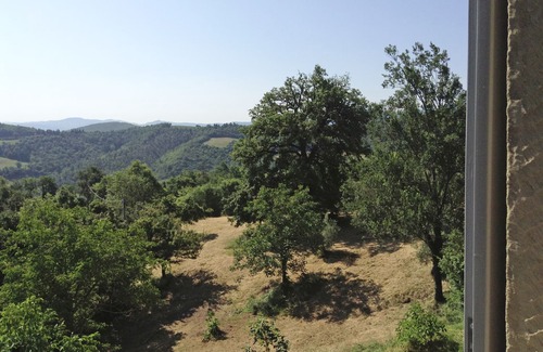 Anghiari Apartment | Casa del Camino - Nestling among tall cypresses, ancient oaks and… silence