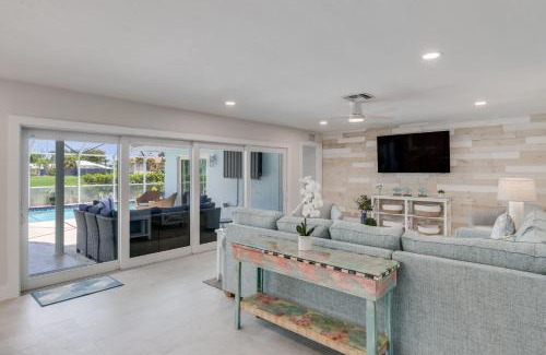 Beachview Country Club Estates Villa | Casa Del Mar- Stunning Villa with Pool and Spa