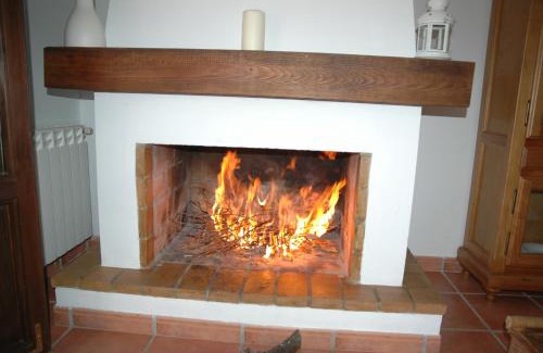 Olmeda de las Fuentes Apartment | Casa del Medico