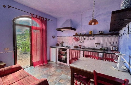 Santa Fiora Apartment | Casa della Nonna – Country escape with natural pool in Tuscany