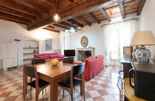 Salo Apartment | Casa di Mezzo nel cuore di Salò