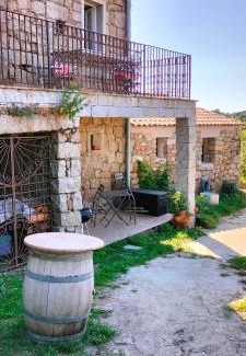 Petreto-Bicchisano Apartment | Casa Di Minnana
