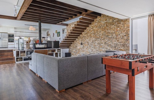 Carrasqueira House | Casa do Meco by LovelyStay