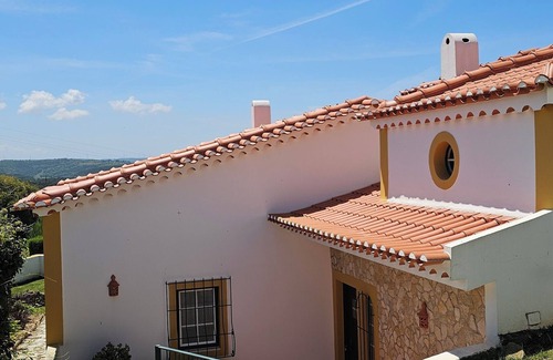 Obidos House | Casa do Moinho, between the Lagoon and Óbidos Castle