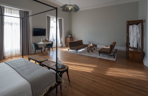 Ponta Delgada Bed & Breakfast | Casa do Páteo - Charming House