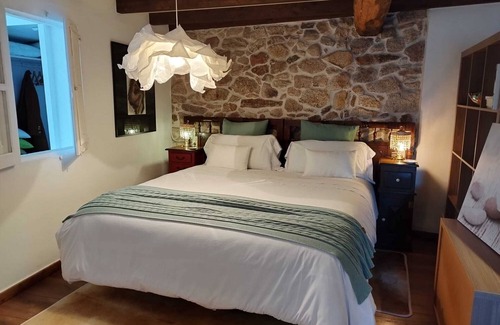 San Amaro House | Casa Elvira in Aldea Piroño, 700 meters from the Buddhist Monastery and close to Hot Springs