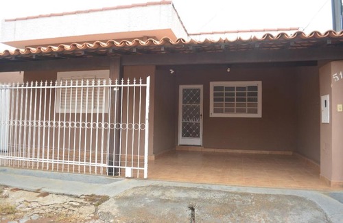 Centro House | Casa em capitólio