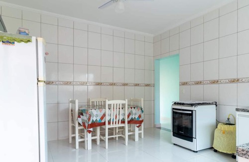 Balneario Arpoador House | Casa em Peruíbe com Piscina a 10min da Praia